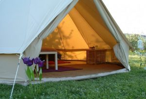 purple-plum-glamping-2-574x389
