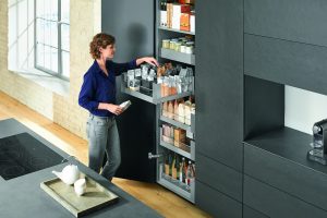 Blum_ds0343_4